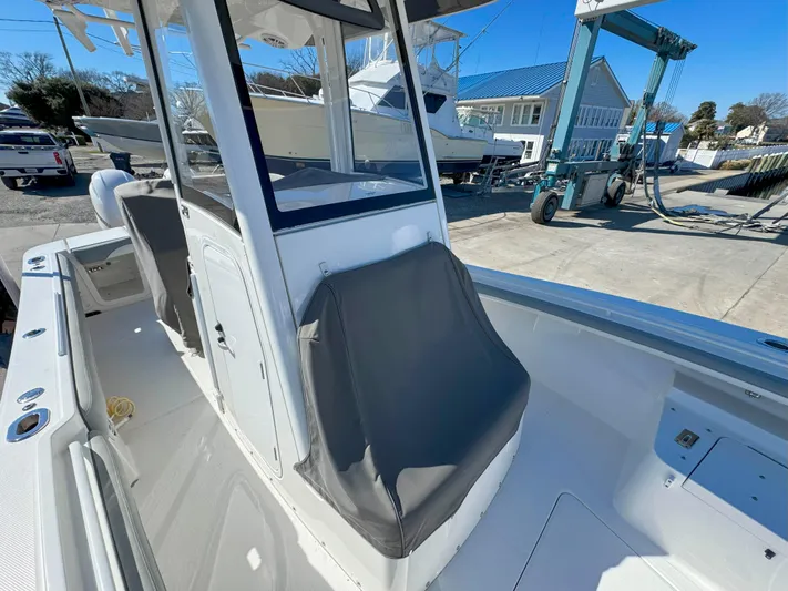 Trailer Included, Low Hrs Yacht Photos Pics 