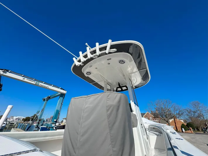 Trailer Included, Low Hrs Yacht Photos Pics 