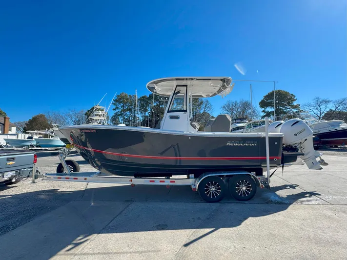 Trailer Included, Low Hrs Yacht Photos Pics 