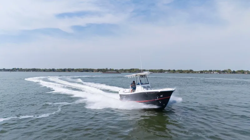 Trailer Included, Low Hrs Yacht Photos Pics 