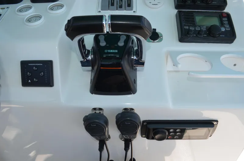 Busy Hooker Yacht Photos Pics 