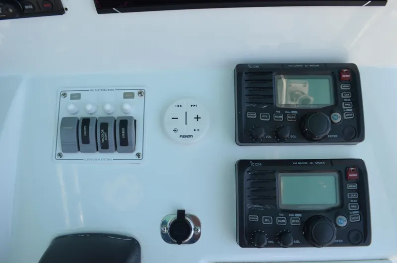 Busy Hooker Yacht Photos Pics 