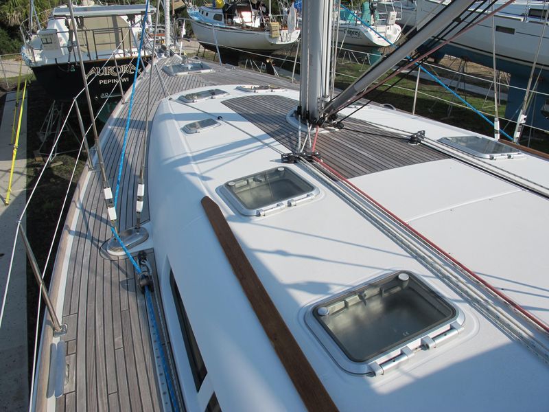 2004 Jeanneau 49