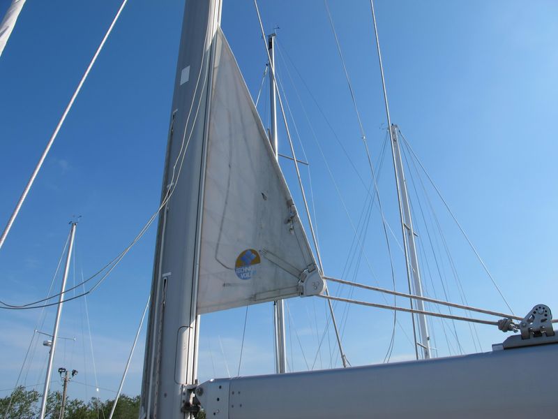 2004 Jeanneau 49