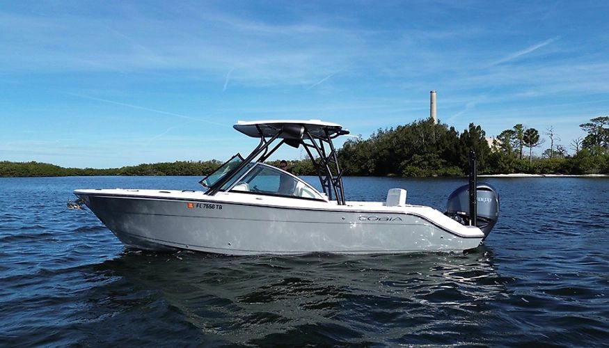 2022 Cobia 240 Dual Console