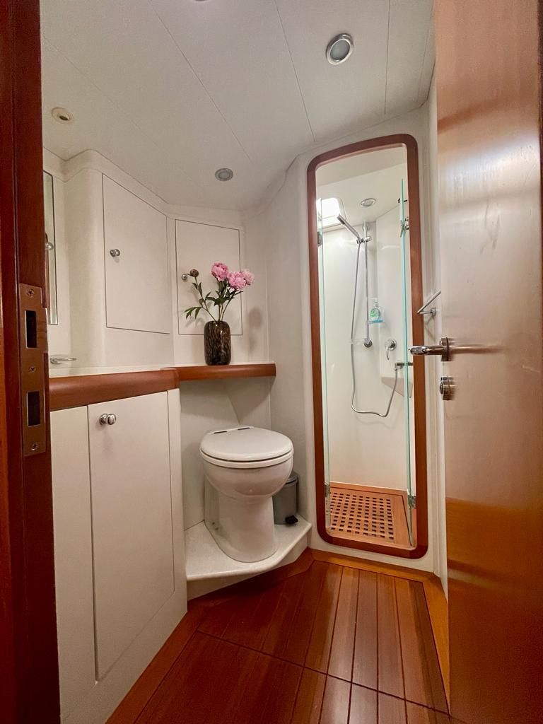 2004 Solaris 76 