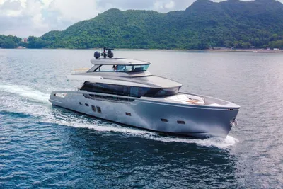 Sanlorenzo SX76
