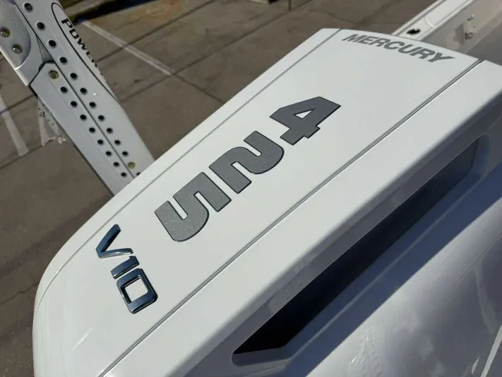 Black Label Marine Yacht Photos Pics Mercury V10 engine on Caymas 28 HB boat, year 2026.