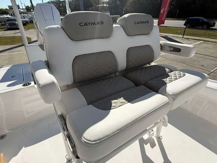Black Label Marine Yacht Photos Pics Caymas 28 HB 2026 boat seats with cushioned design.