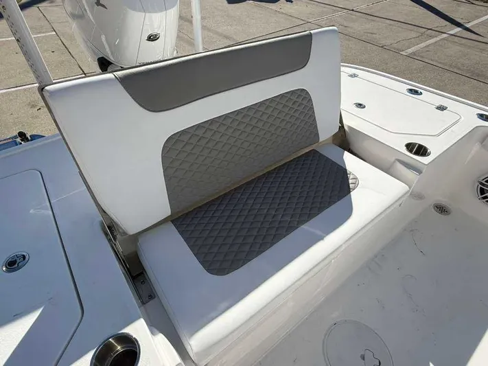 Black Label Marine Yacht Photos Pics Bench seat on a 2026 Caymas 28 HB boat, gray upholstery.