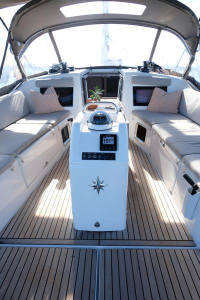 2020 Jeanneau Sun Odyssey 410