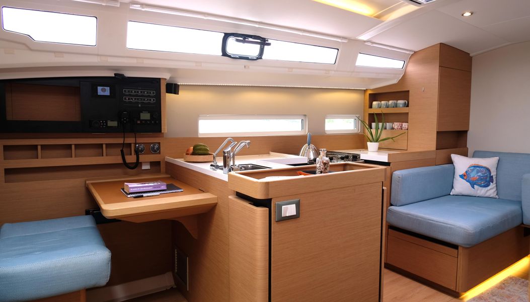 2020 Jeanneau Sun Odyssey 410