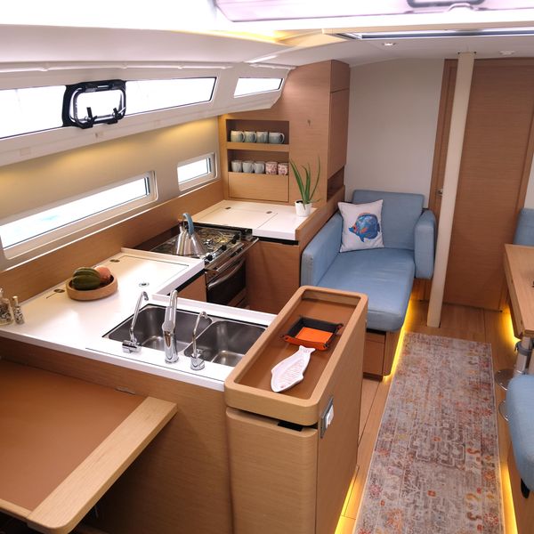 2020 Jeanneau Sun Odyssey 410