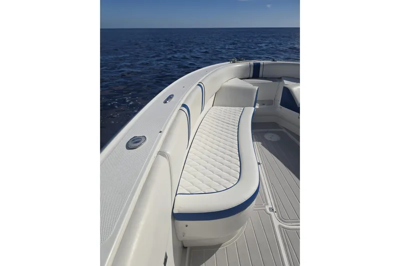 N/a Yacht Photos Pics Luxurious seating on a 2014 Midnight Express 37 EXK boat, with ocean view.