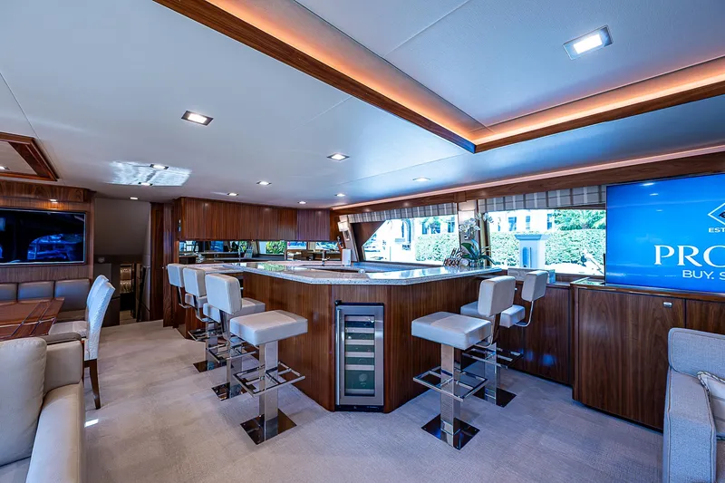 Maverick Yacht Photos Pics Viking 92 MAVERICK - Galley & Bar Stools