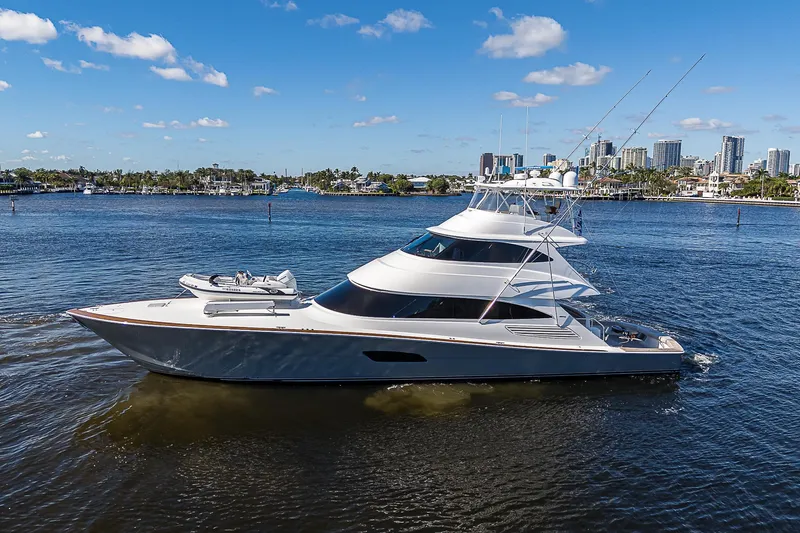 Maverick Yacht Photos Pics Viking 92 MAVERICK - Port Profile