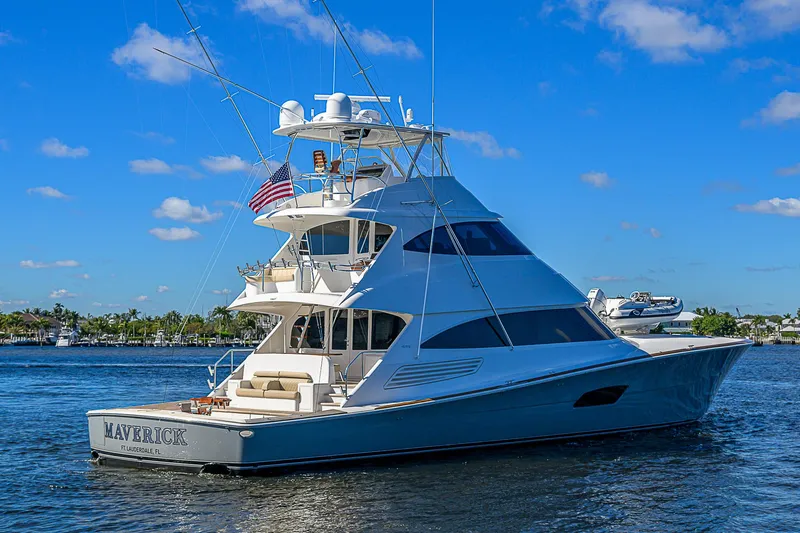 Maverick Yacht Photos Pics Viking 92 MAVERICK - Starboard Aft Profile