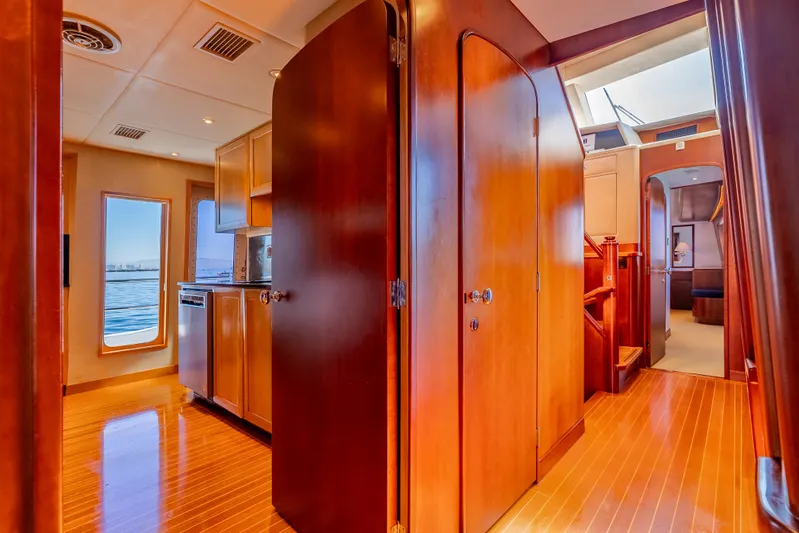 My Lady Alaska Yacht Photos Pics 