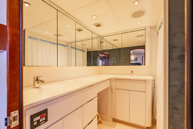 My Lady Alaska Yacht Photos Pics 