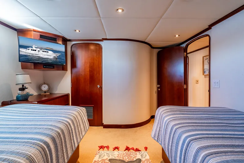 My Lady Alaska Yacht Photos Pics 