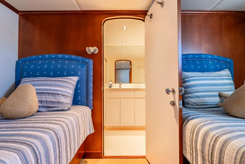 My Lady Alaska Yacht Photos Pics 