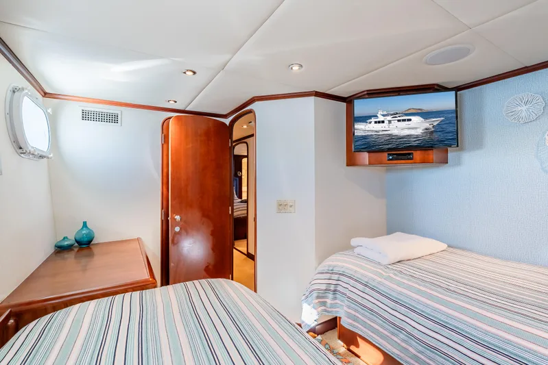 My Lady Alaska Yacht Photos Pics 