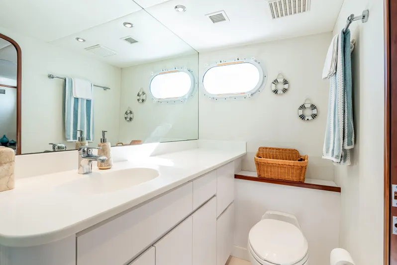 My Lady Alaska Yacht Photos Pics 