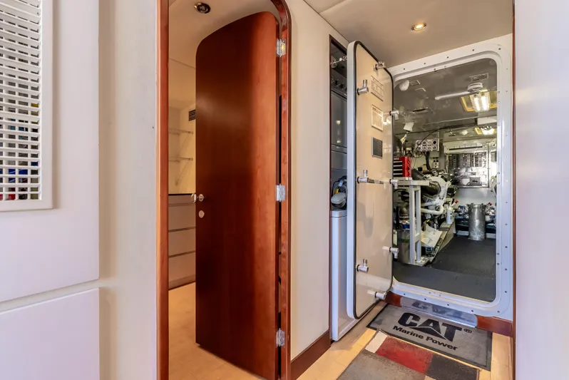 My Lady Alaska Yacht Photos Pics 