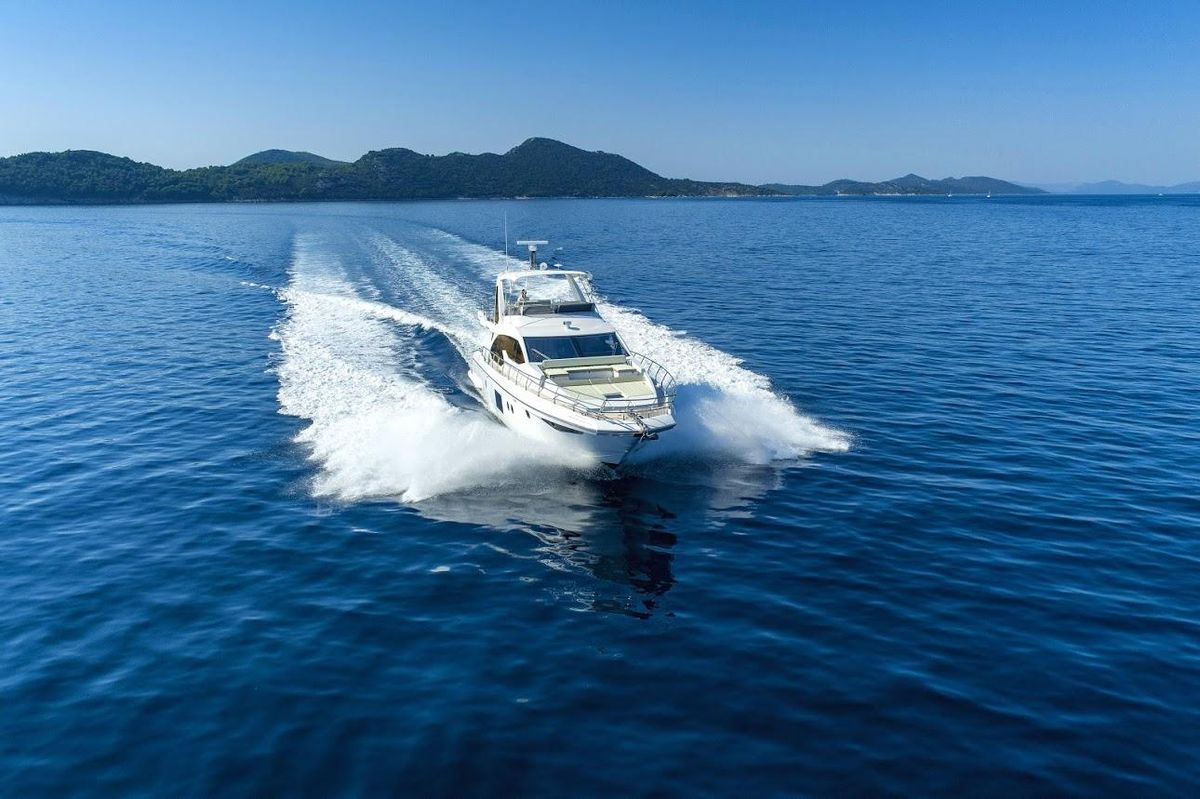 2018 Azimut 68 