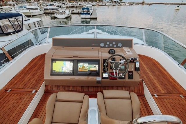 2011 Fairline 65 