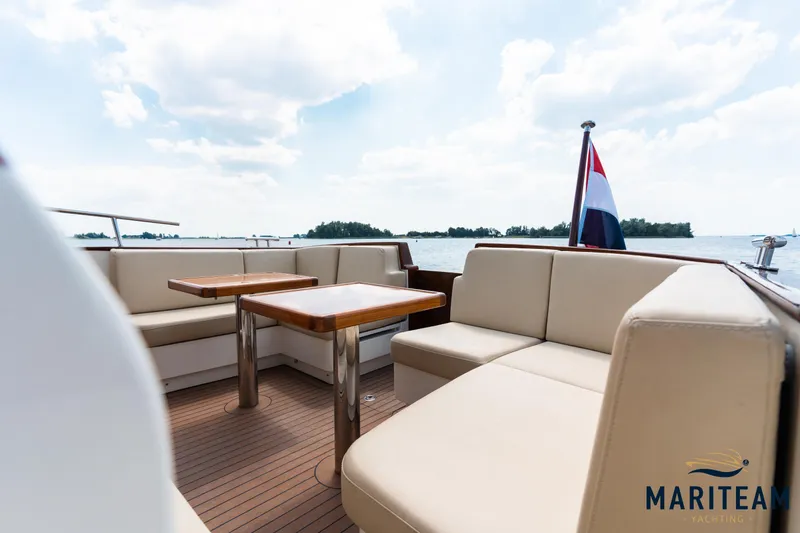 Onderonsie Yacht Photos Pics Luxurious 2017 Breedendam MTB fourzero Wheelhouse yacht with elegant seating and scenic water view.