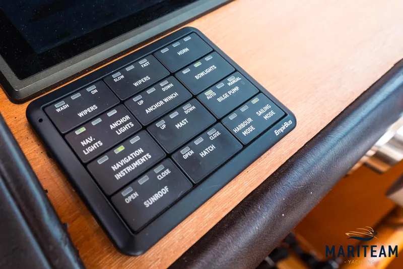 Onderonsie Yacht Photos Pics Control panel on 2017 Breedendam MTB fourzero Wheelhouse, featuring navigation and lighting controls.