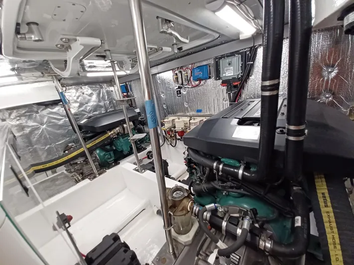 Tara Yacht Photos Pics 