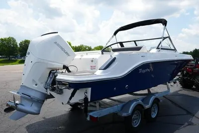 Bayliner Trophy T22SC