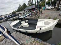 2018 Steelfish 670