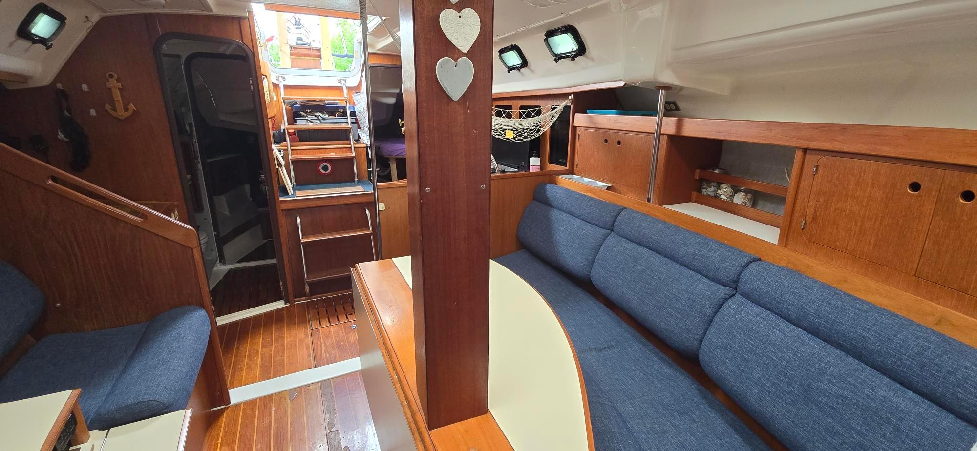 1987 Hunter Legend 37 Sloop for sale - YachtWorld 1987 Hunter Legend 37 Sloop for sale - YachtWorld