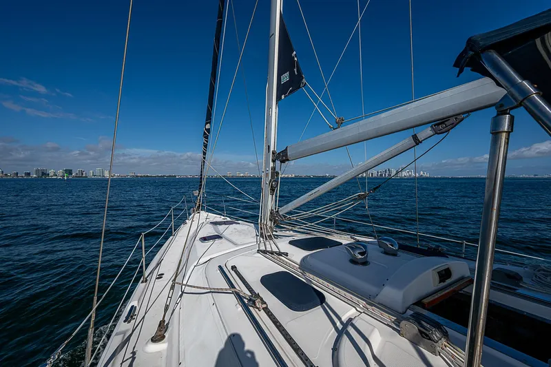 Glorioso Yacht Photos Pics 