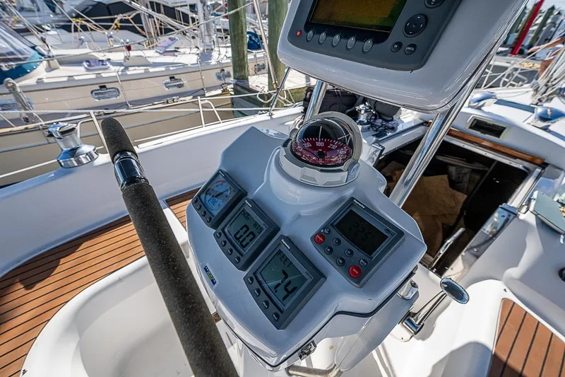 Glorioso Yacht Photos Pics 