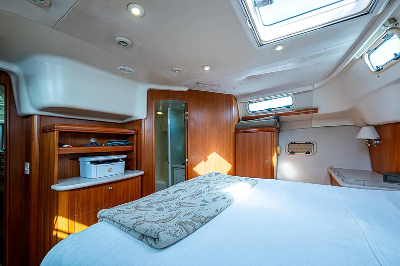 Glorioso Yacht Photos Pics 