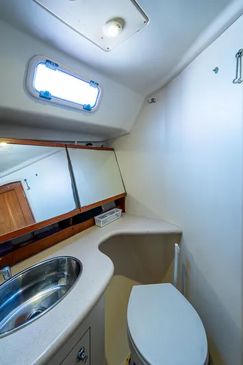 Glorioso Yacht Photos Pics 