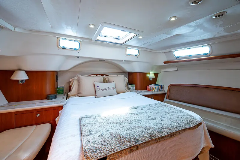 Glorioso Yacht Photos Pics 