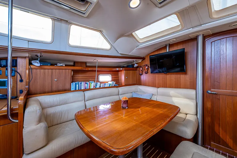 Glorioso Yacht Photos Pics 