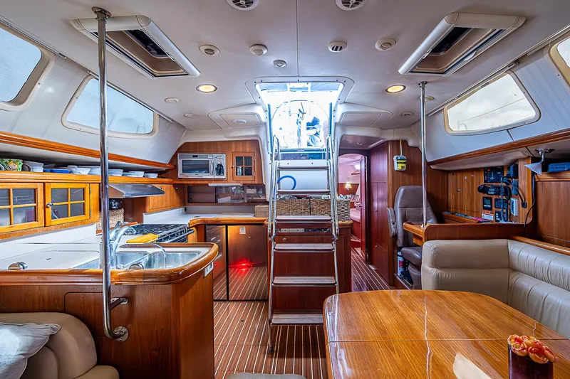 Glorioso Yacht Photos Pics 