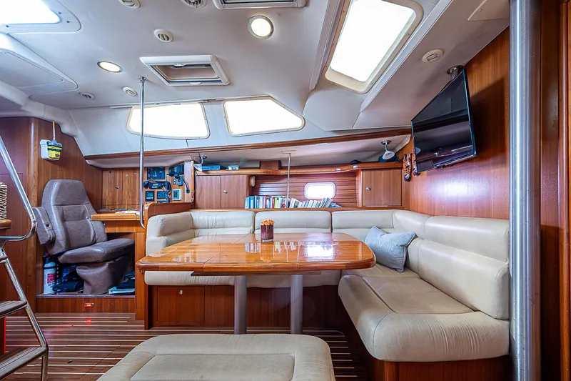 Glorioso Yacht Photos Pics 