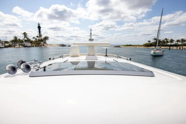 Pinch Me Yacht Photos Pics 2015 Sabre 48 Salon Express - Image 18