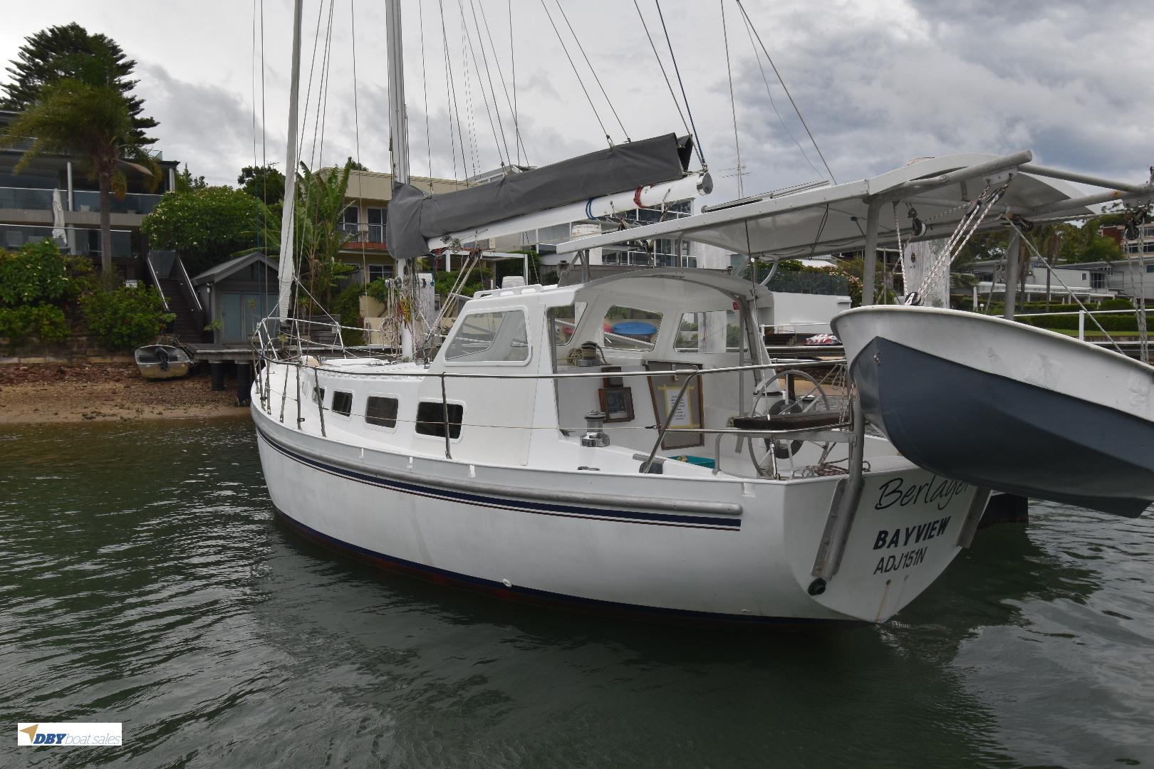 roberts 38 yacht