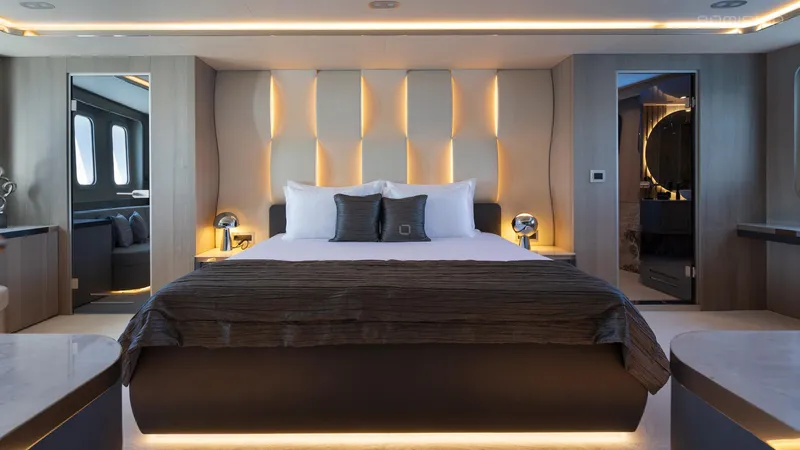 Adri Yacht Photos Pics Master cabin II