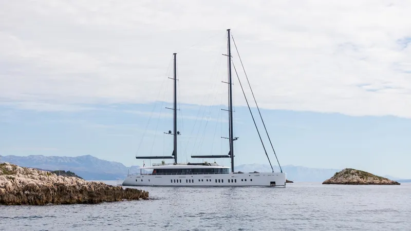 Adri Yacht Photos Pics impressive