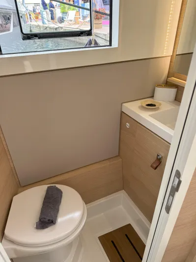  Yacht Photos Pics Aventura 45 - Dream Sea Yachting