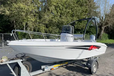 2025 Custom Easy Boat 550 Console boot